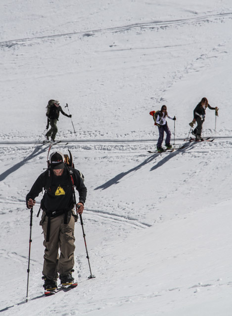 Splits et skis dans les mêmes traces