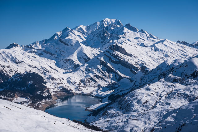 Mont-Blanc et lac de Roselend ©Timothée Nalet