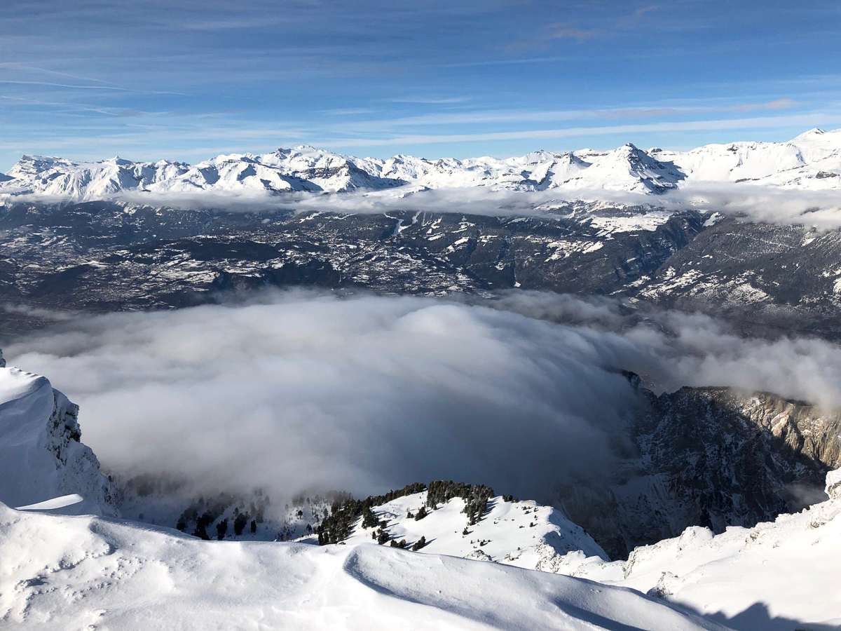 Montagne ski randonnée neige paysage Illhorn Suisse Valais